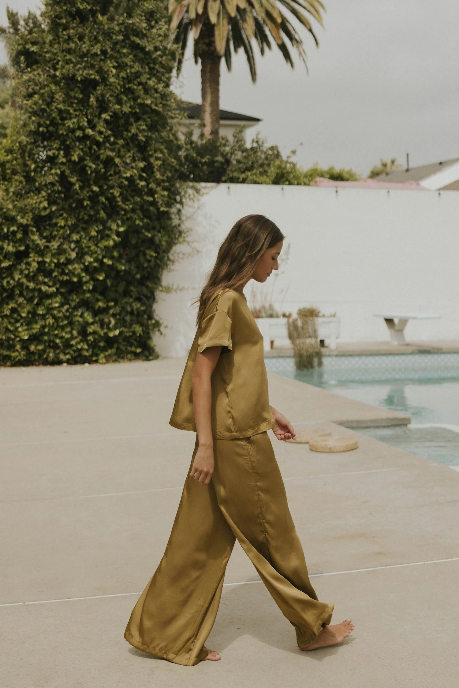 Isabel Oversized Satin Top | Moss - Image 5