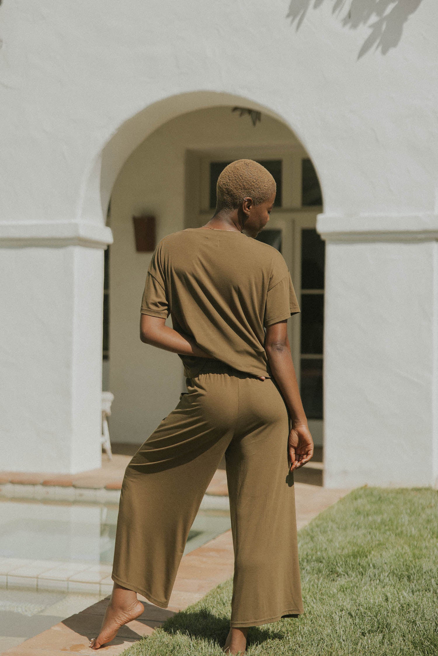 Luna Bamboo Cropped Tee | Olive - Image 5