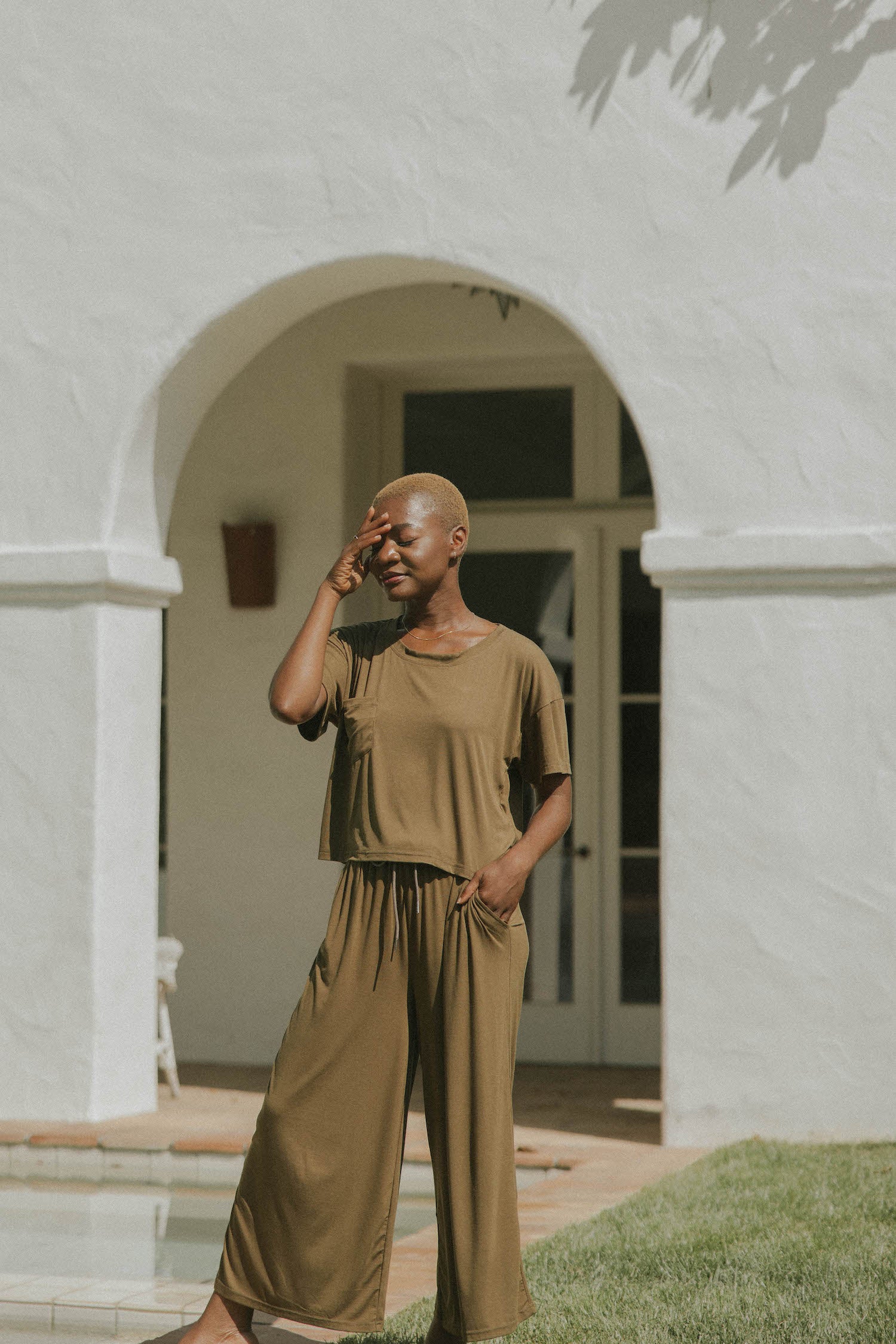 Luna Bamboo Cropped Tee | Olive - Image 6